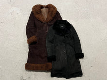 Load image into Gallery viewer, Sheepskin Man Coats
