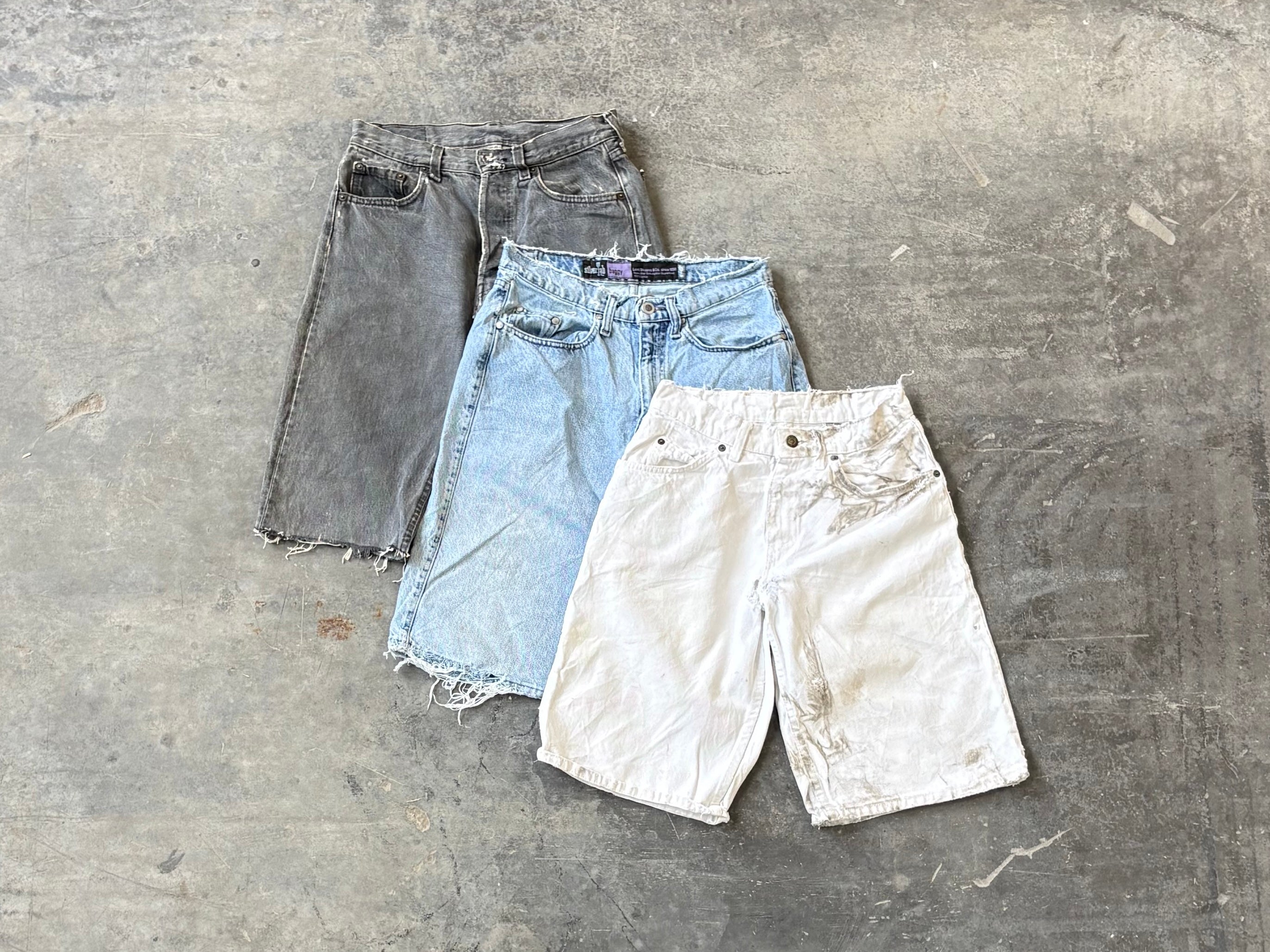 Levi’s Distressed Man Shorts