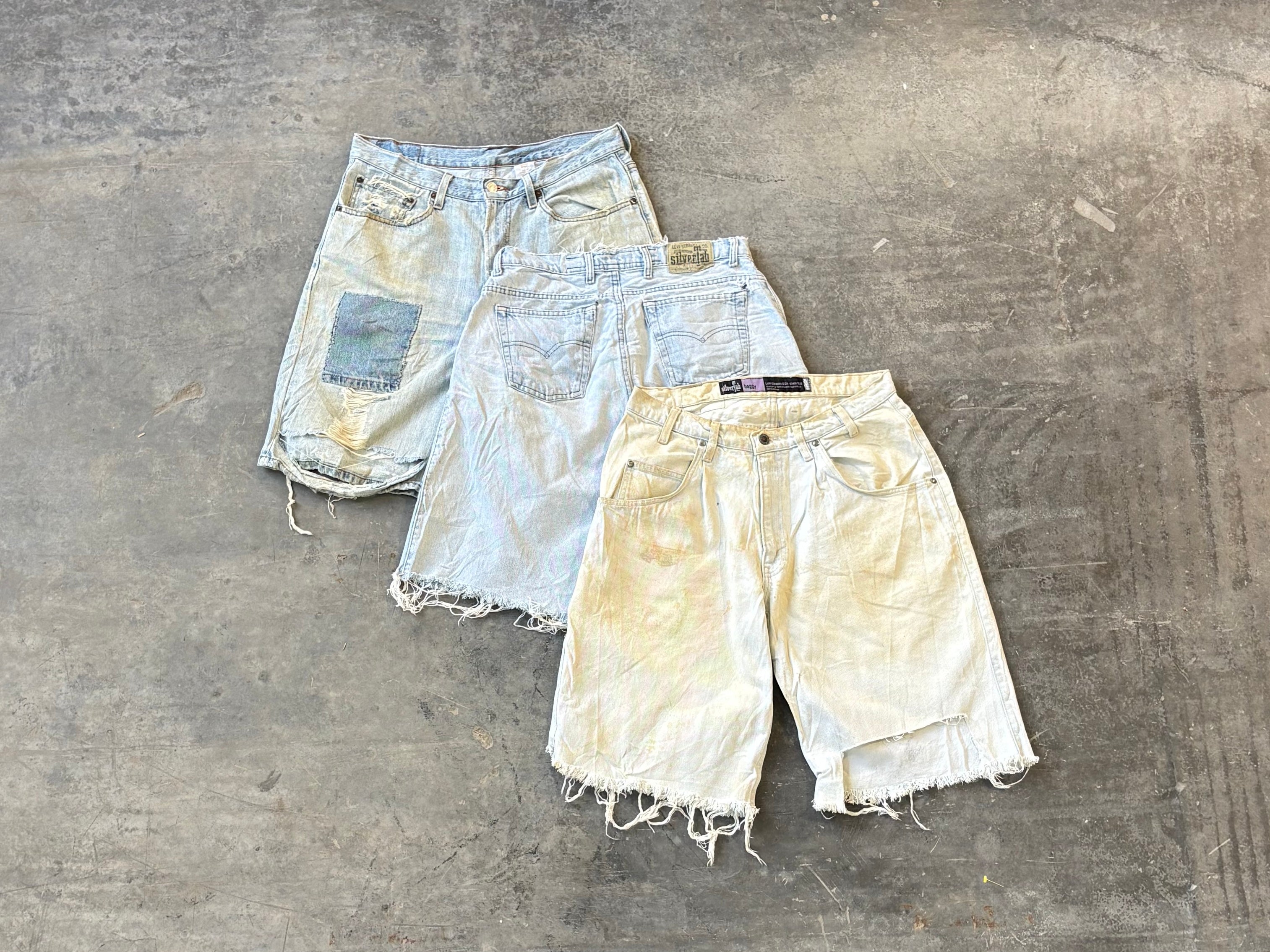Levi’s Distressed Man Shorts