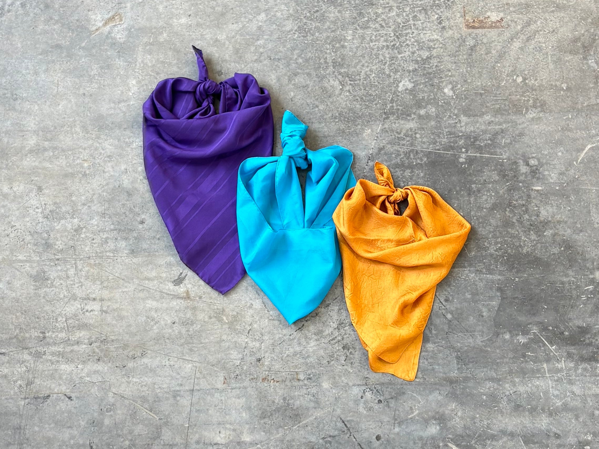 Plain Foulards