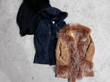Load image into Gallery viewer, Sheepskin Jackets
